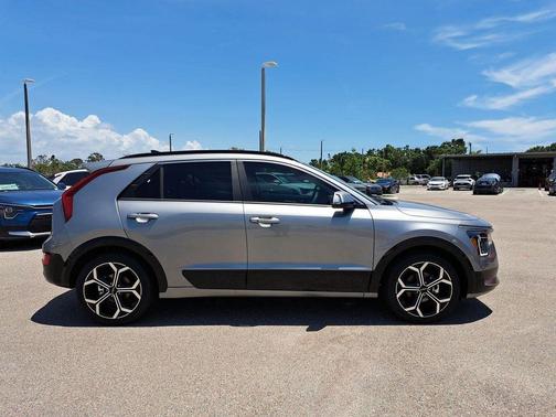 2025 Kia Niro Touring