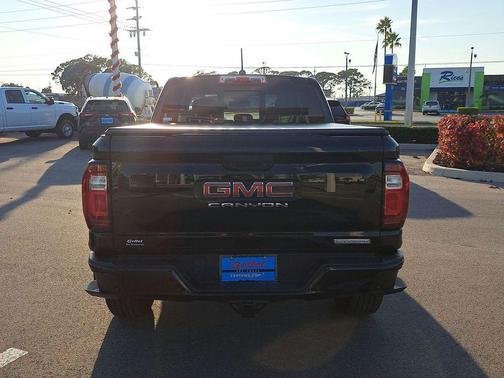 2023 GMC Canyon Elevation