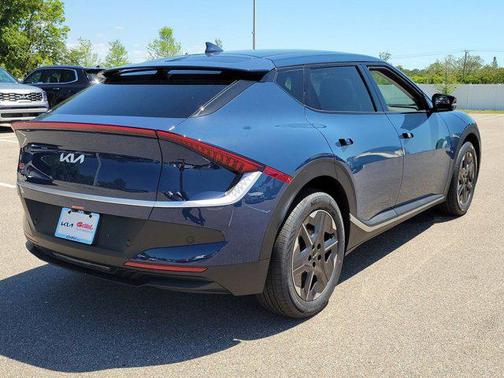 2025 Kia EV6 Light Long Range