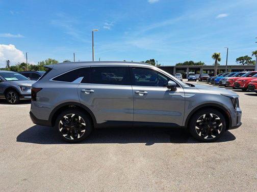 2025 Kia Sorento EX