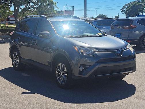 2018 Toyota RAV4 Hybrid XLE