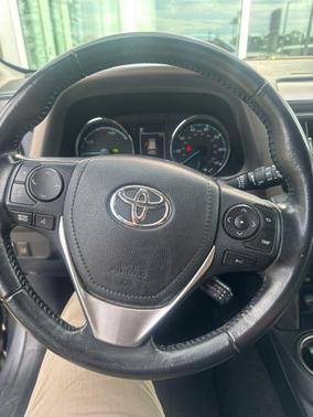 2018 Toyota RAV4 Hybrid XLE
