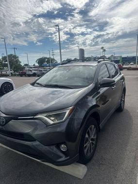 2018 Toyota RAV4 Hybrid XLE