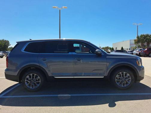 2025 Kia Telluride LX
