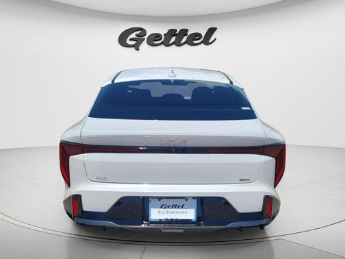 Snow White Pearl 2026 Kia K4 GT-Line