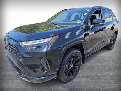 2022 Toyota RAV4 Hybrid SE
