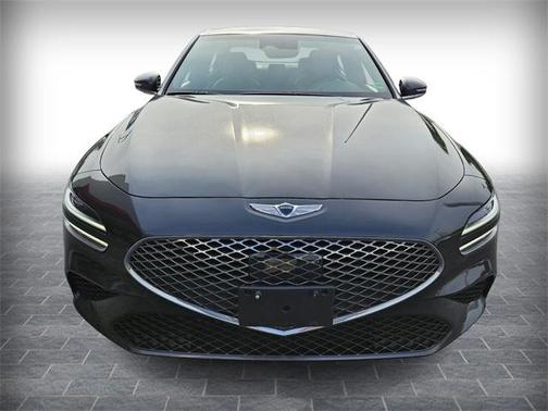 2023 Genesis G70 2.0T RWD