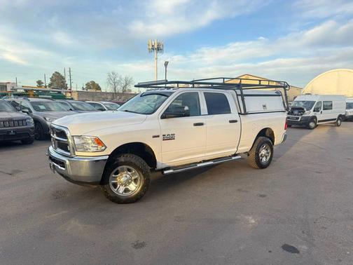 2017 RAM 2500 Tradesman Crew Cab 4x4 6'4' Box