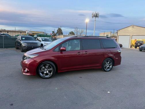 2015 Toyota Sienna SE Premium