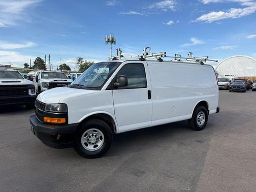 Summit White 2021 Chevrolet Express 2500 LT