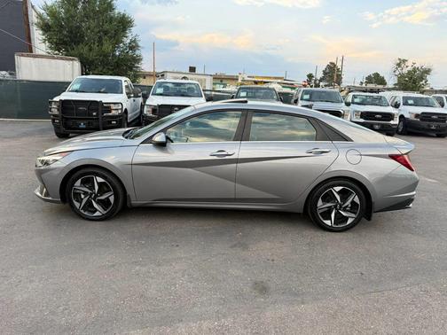 2023 Hyundai ELANTRA HEV Limited
