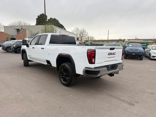 Summit White 2023 GMC Sierra 2500 Pro