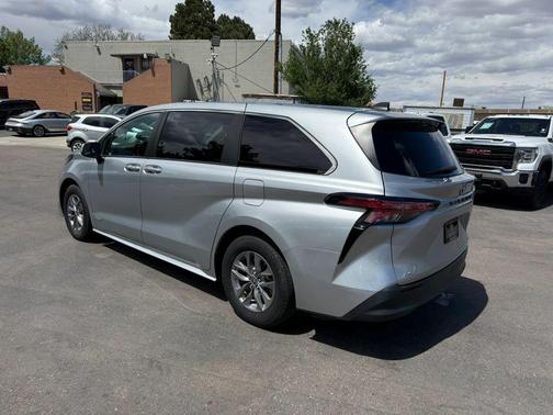 Gray 2021 Toyota Sienna LE