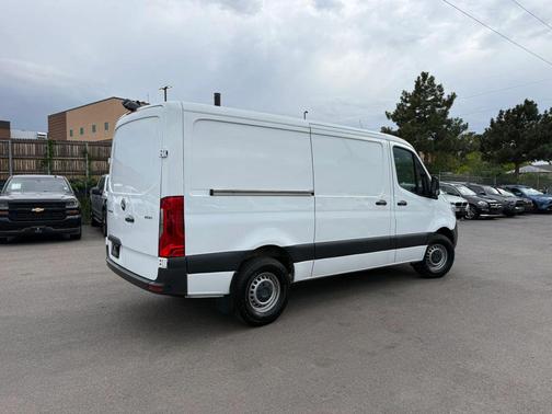 White 2022 Mercedes-Benz Sprinter 1500 Standard Roof I4