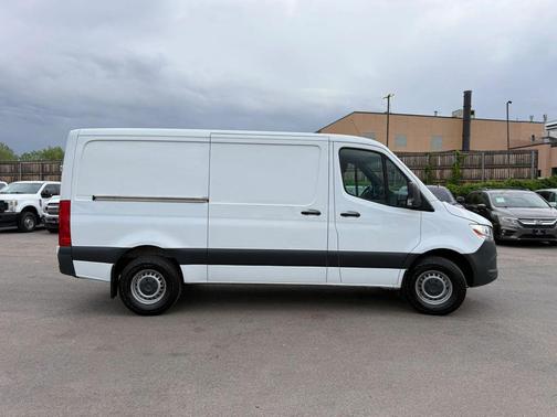 White 2022 Mercedes-Benz Sprinter 1500 Standard Roof I4