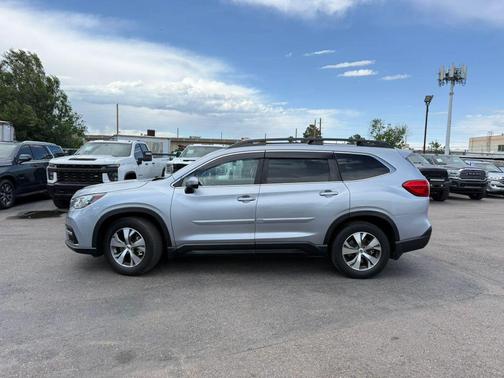 Ice Silver Metallic 2019 Subaru Ascent Premium 8-Passenger