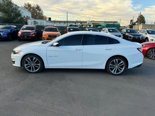 2022 Chevrolet Malibu FWD LT