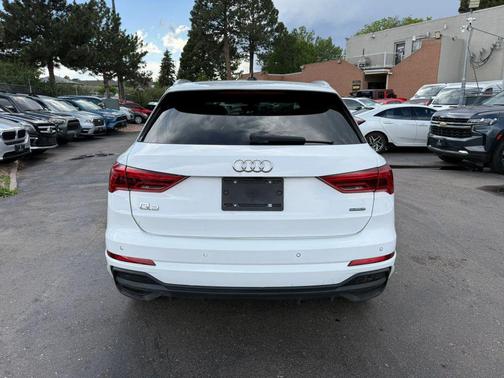 2025 Audi Q3 Premium 45 TFSI S line quattro Tiptronic