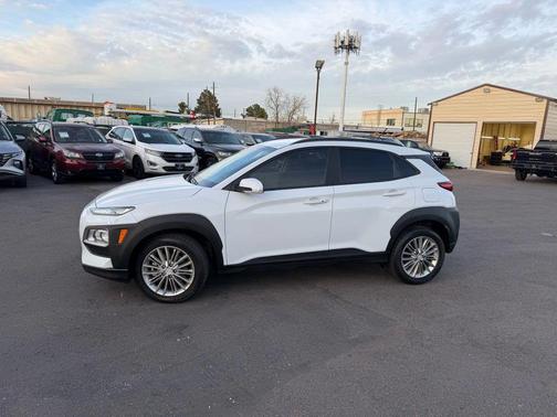 2020 Hyundai KONA SEL