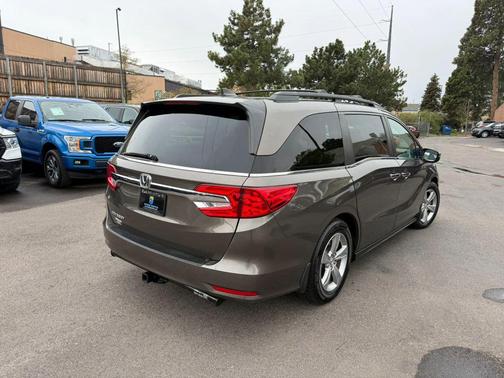 Gray 2018 Honda Odyssey EX