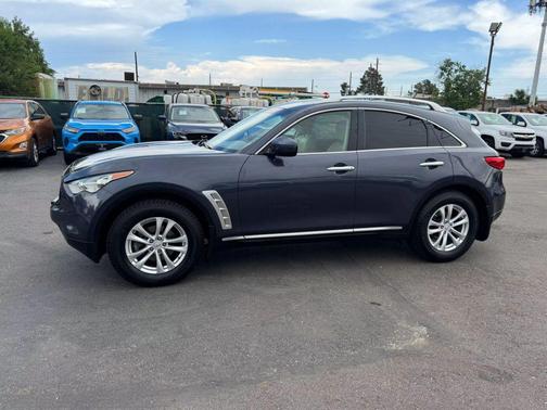 2010 INFINITI FX35 Base