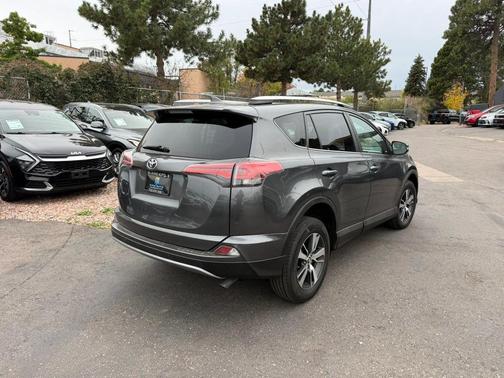 Magnetic Gray Metallic 2017 Toyota RAV4 XLE