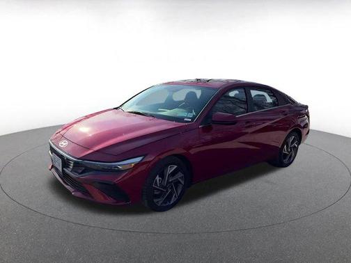 2025 Hyundai ELANTRA SEL