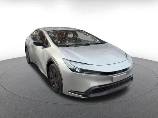 2025 Toyota Prius LE
