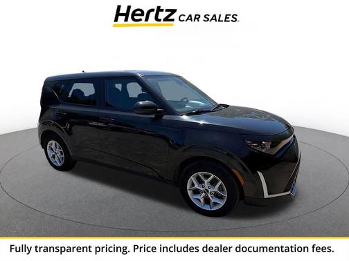 Fusion Black 2025 Kia Soul LX