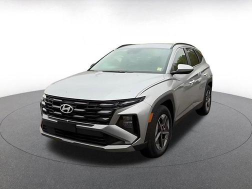 Shimmering Silver 2025 Hyundai TUCSON SEL