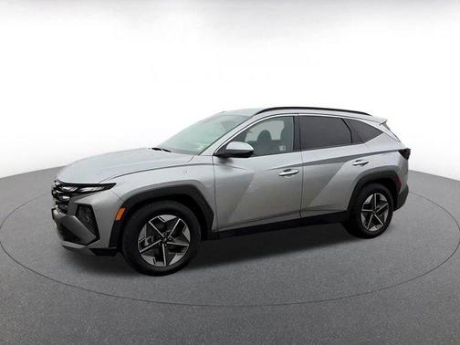 Shimmering Silver 2025 Hyundai TUCSON SEL
