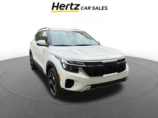 Snow White Pearl 2025 Kia Seltos S