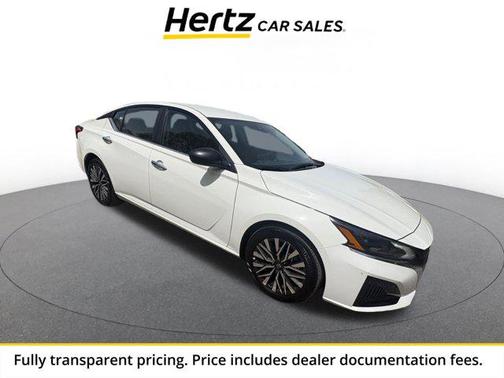 Glacier White 2025 Nissan Altima SV FWD