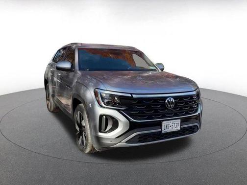 2025 Volkswagen Atlas Cross Sport 2.0T SE w/Technology 4MOTION