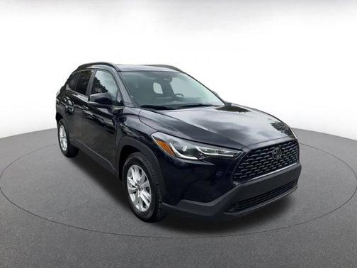 2025 Toyota Corolla Cross LE