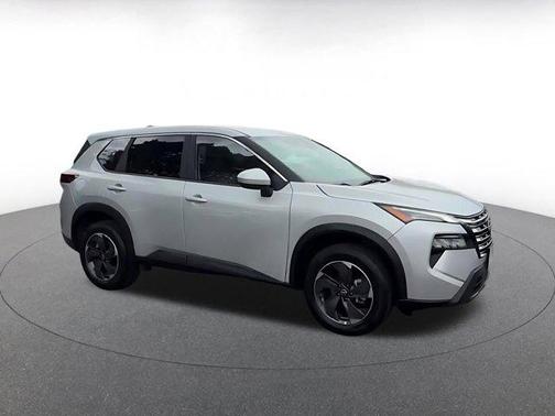 Brilliant Silver Metallic 2025 Nissan Rogue SV