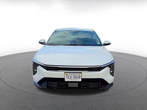 Snow White Pearl 2025 Kia K4 LXS