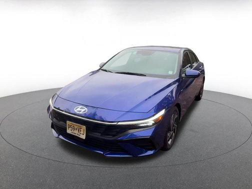 2025 Hyundai ELANTRA SEL