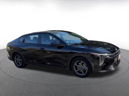 Aurora Black Pearl 2025 Kia K4 LXS