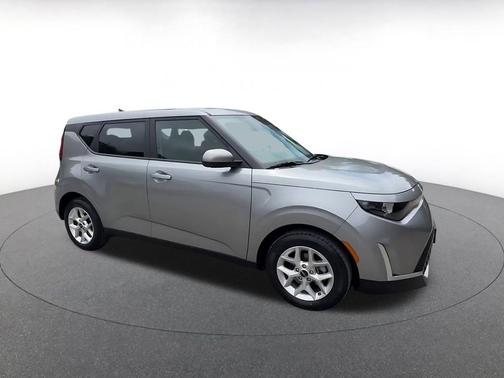 Steel Gray 2025 Kia Soul LX