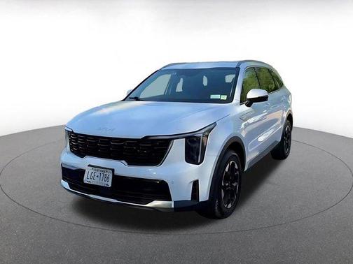 Glacial White Pearl 2024 Kia Sorento S