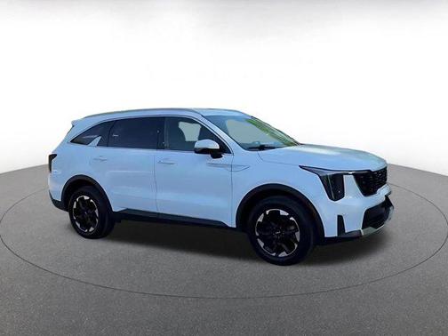 Glacial White Pearl 2024 Kia Sorento S