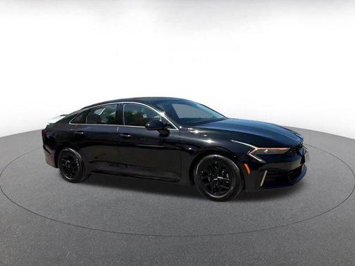Aurora Black Pearl 2025 Kia K5 LXS