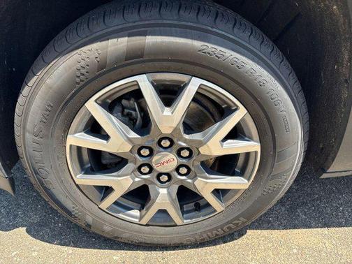 2023 GMC Acadia AWD SLT