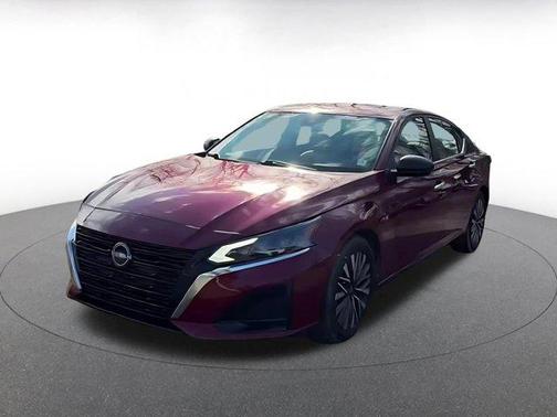 2025 Nissan Altima SV FWD