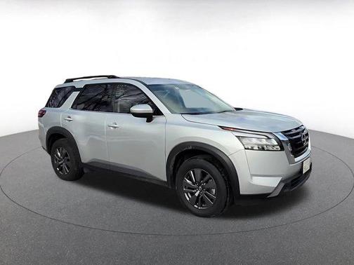 2025 Nissan Pathfinder SV FWD