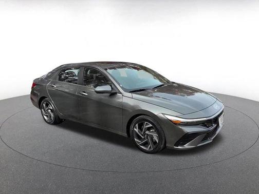 2025 Hyundai ELANTRA HEV Limited