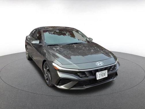 2025 Hyundai ELANTRA HEV Limited