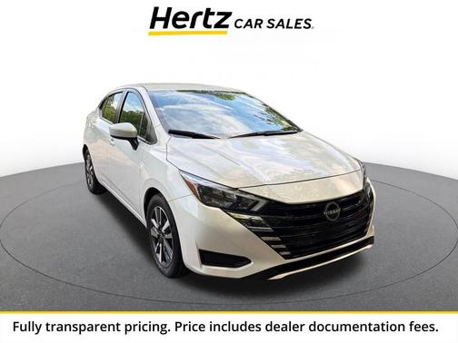 Aspen White Tricoat 2025 Nissan Versa 1.6 SV
