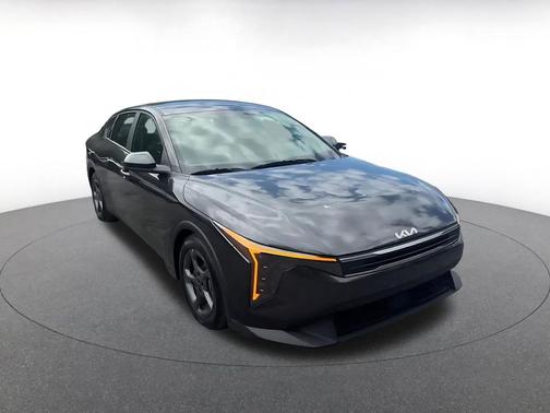 Interstellar Gray 2025 Kia K4 LXS